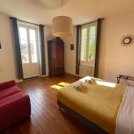 Domaine De Sarlandie Holiday home Soussac